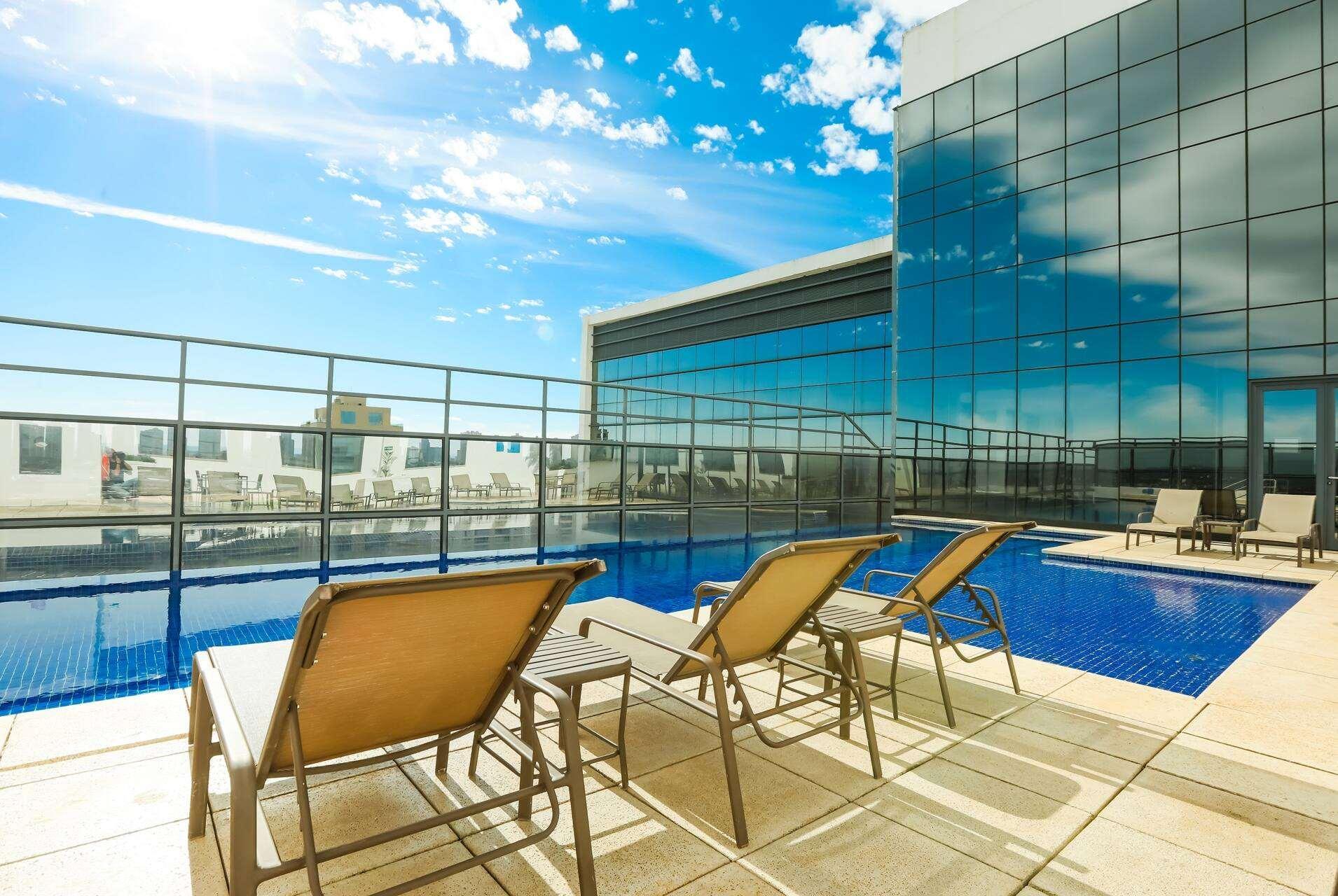 Отель Tryp By Wyndham Рибейран-Прету Экстерьер фото Rooftop pool